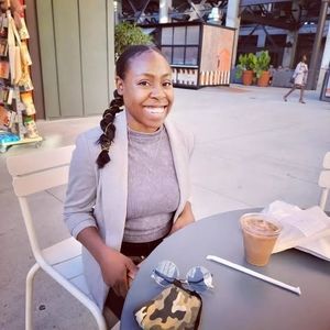 Meet your Posher, Keisha